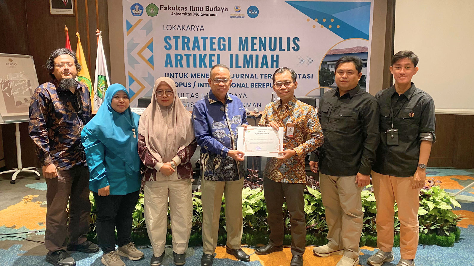 Lokakarya Penulisan Artikel Ilmiah FIB Unmul bersama Prof. Eri Kurniawan