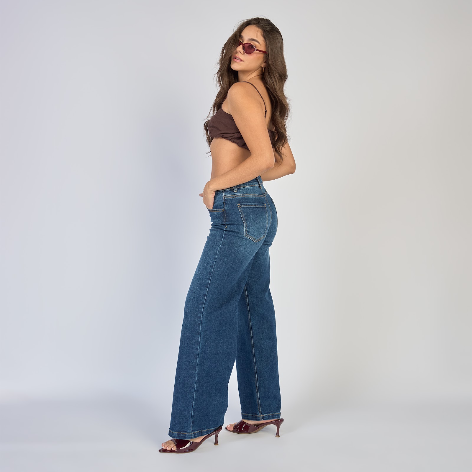 Jean dama wide leg tiro alto licrado, color Azul oscuro - Vista 2