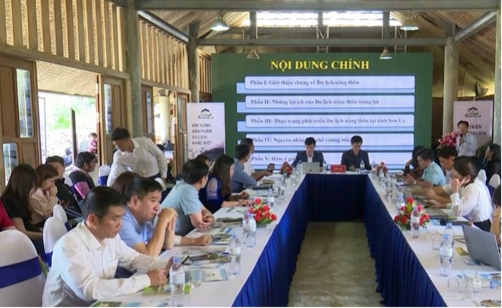 Hội thảo "Nghiên cứu xây dựng Sản phẩm du lịch, tour du lịch vùng đồng bào dân tộc thiểu số tỉnh Sơn La"