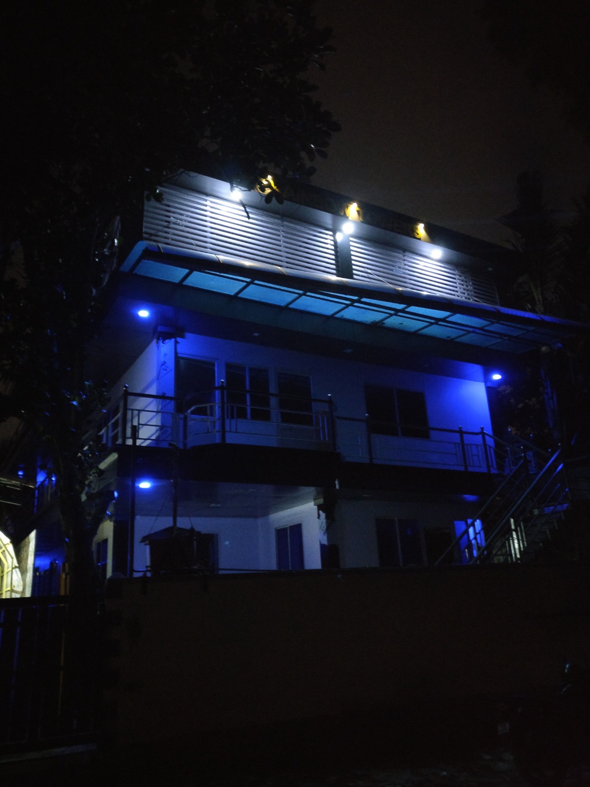 Rainbow Towers Building