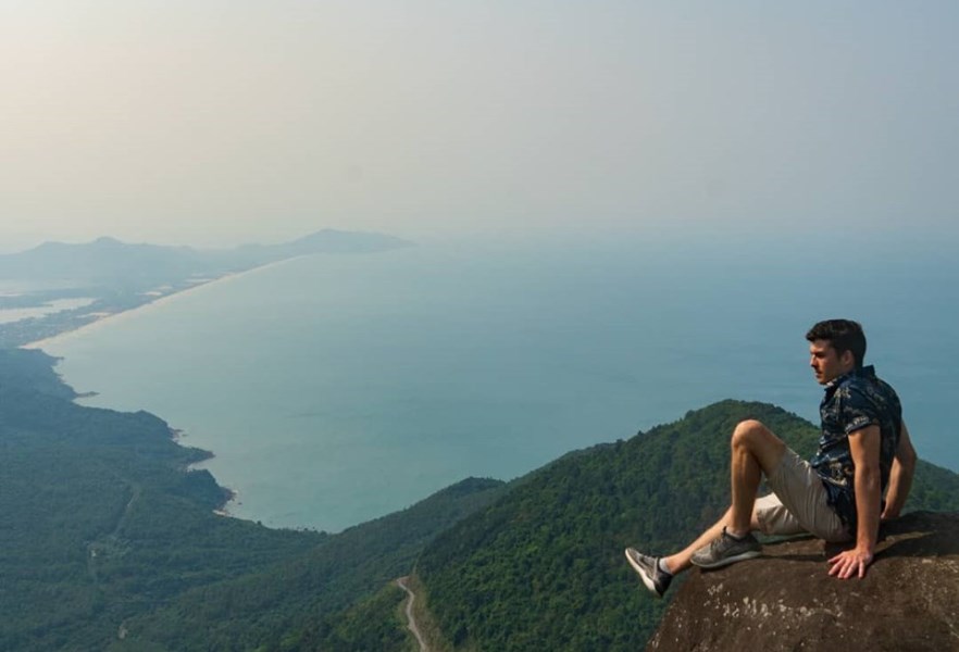 Visit Ban Co Peak: Explore the Best Views Above Da Nang Clouds