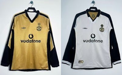 Retro 2001-02 Manchester United Reversible.jpeg