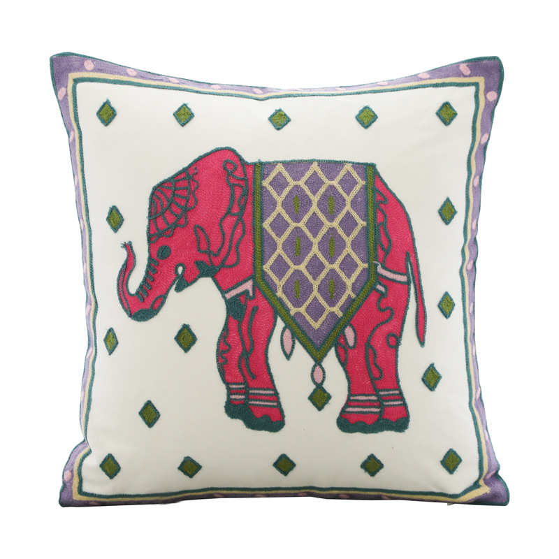 Embroidered cushion cover with elephant motif, 45×45 cm