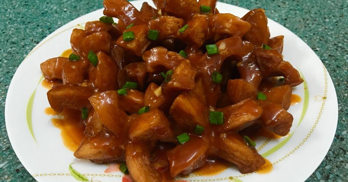Xúc xích sốt cay