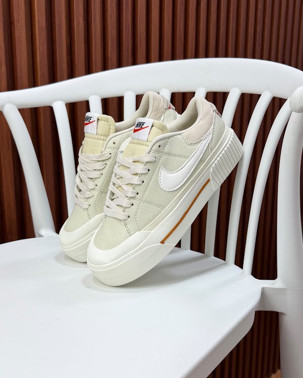 Nike Court Legacy Lift Crema Blanco