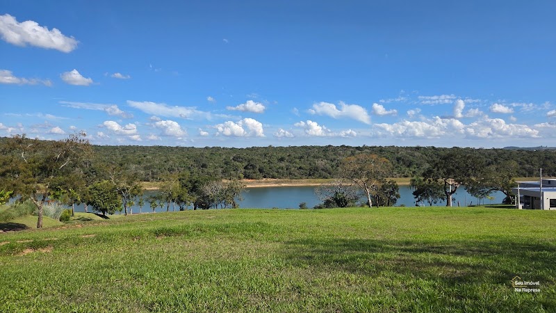 Lote em área nobre no setor iate do Riviera de Santa Cristina XIII