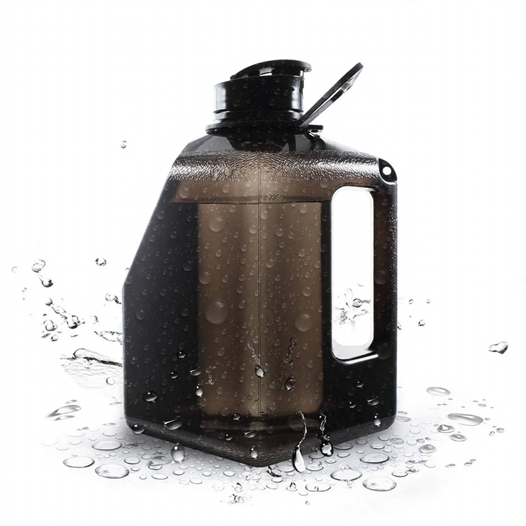 Sports bottle with magnetic holder, 2700 ml, silicone