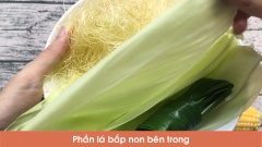 Bắp Mỹ tươi loại còn vỏ và râu bắp.