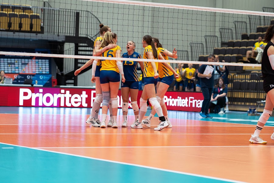 Sweden Hungary 256