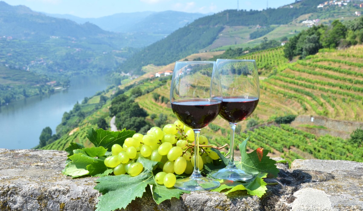 4-Day Porto & Douro Valley Couple's Escape
