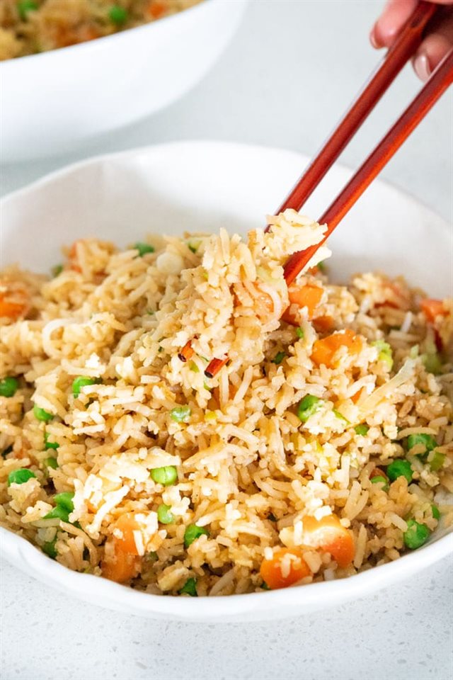 Cơm Rang Rau Củ Đơn Giản