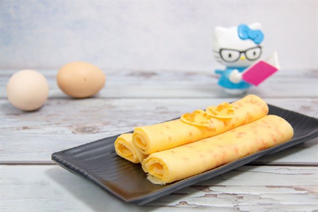 Trứng Cuộn Cà Rốt Đơn Giản