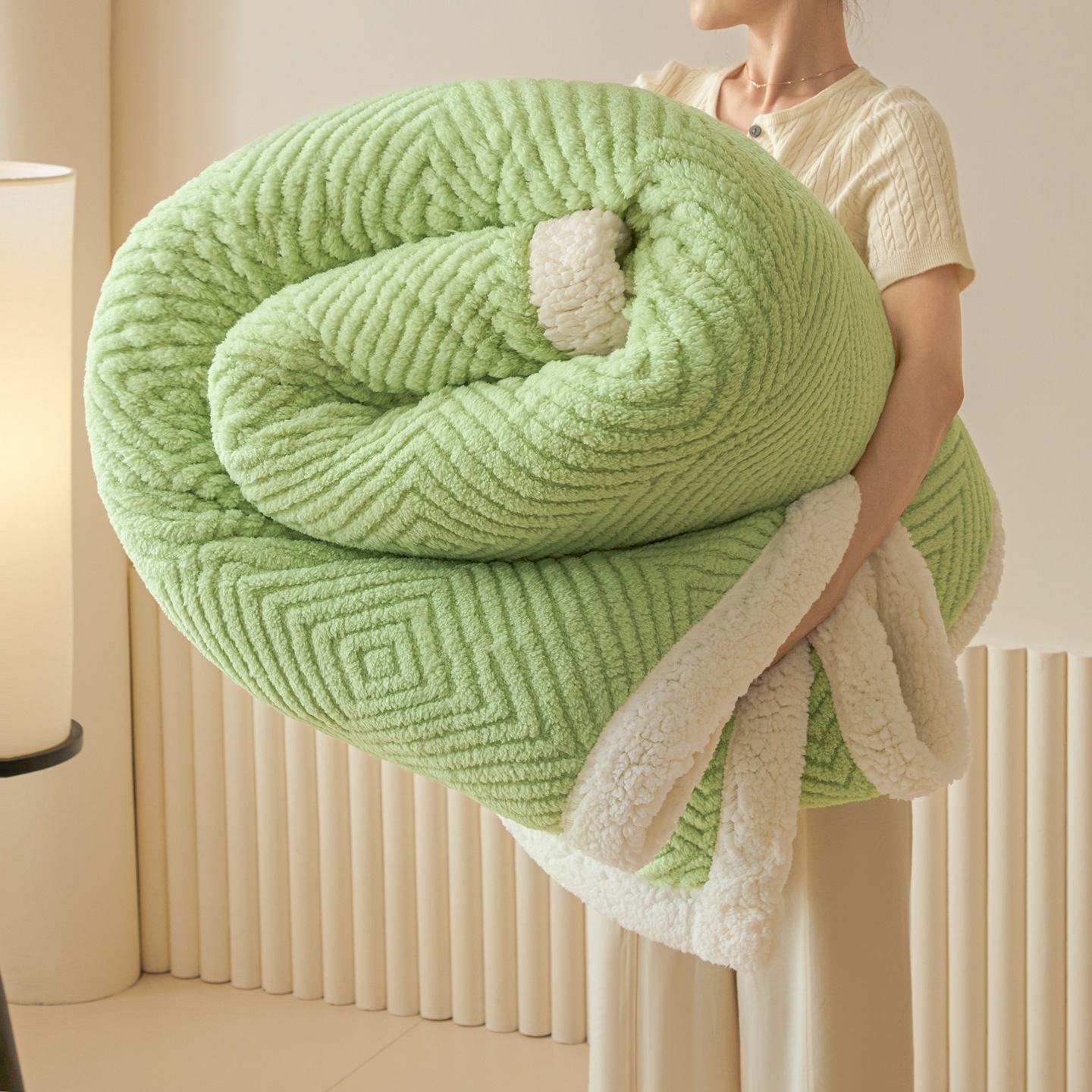Double-sided lamb fleece blanket with geometric pattern