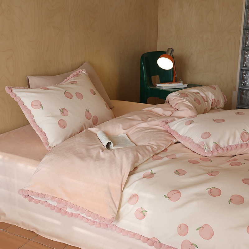 4-piece bedding set: cotton and milk fleece