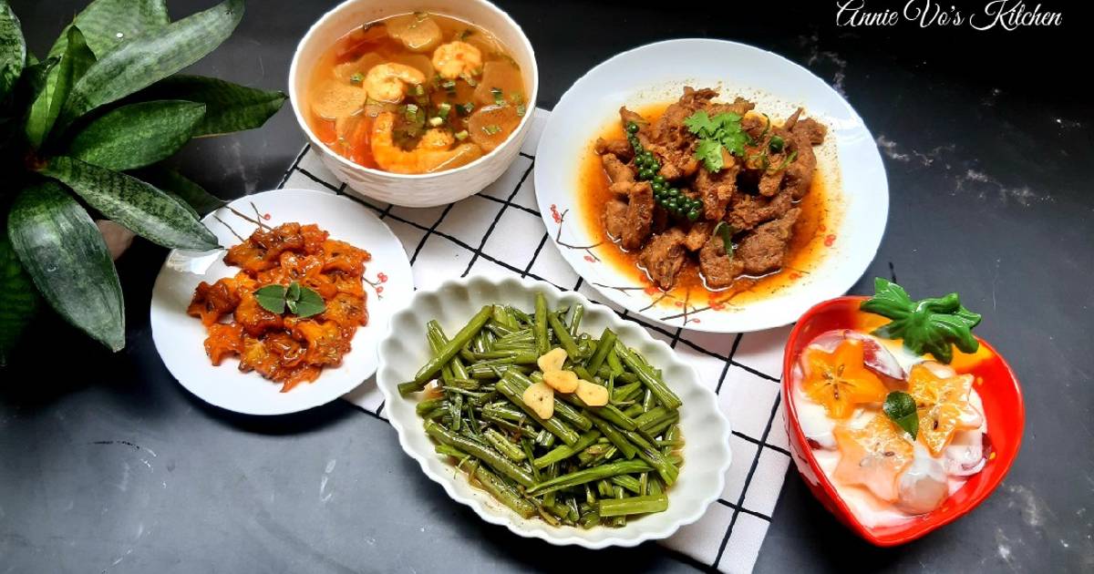 Cơm nhà đủ món