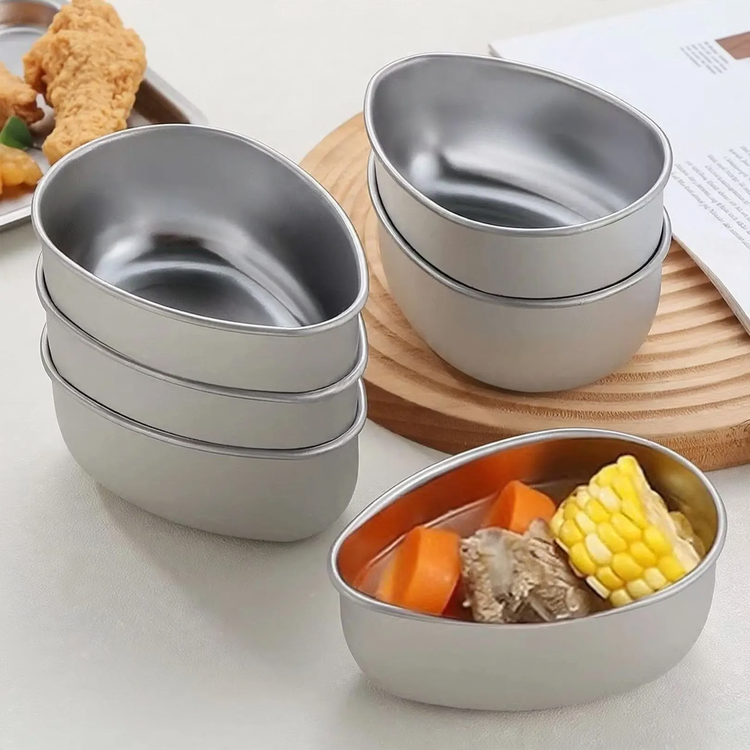 Stainless steel steaming insert with divider