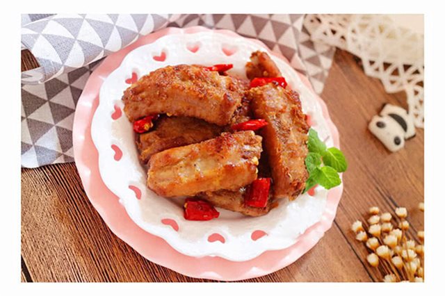 Sườn Chiên Tỏi Ớt