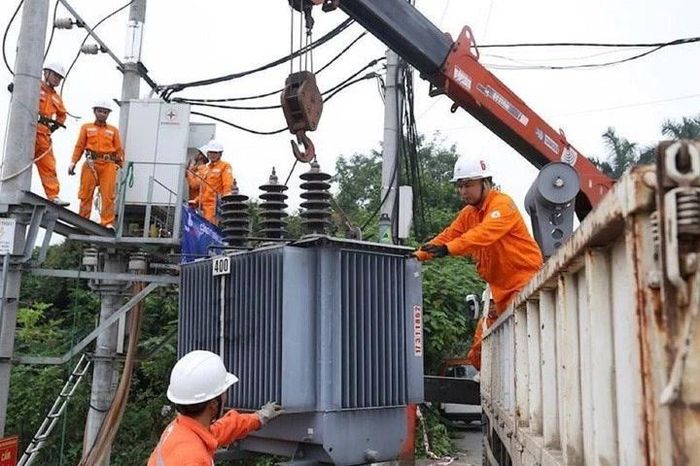 Bộ Công Thương thay đổi khung giờ tính giá điện, cao điểm đến 22h30 - Báo Tri thức &amp; Cuộc sống