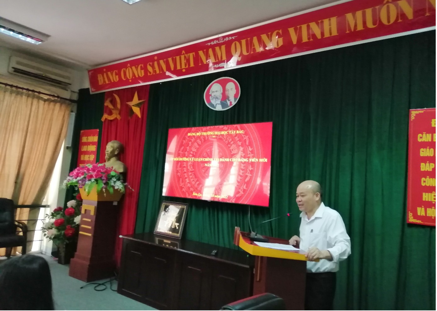 Khai mạc Lớp Đảng viên mới năm 2022
