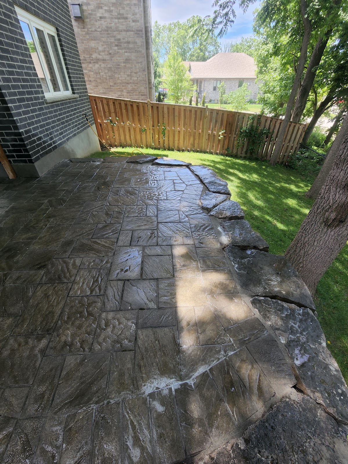 Residential lawn care and turf aeration result in London, Ontario
