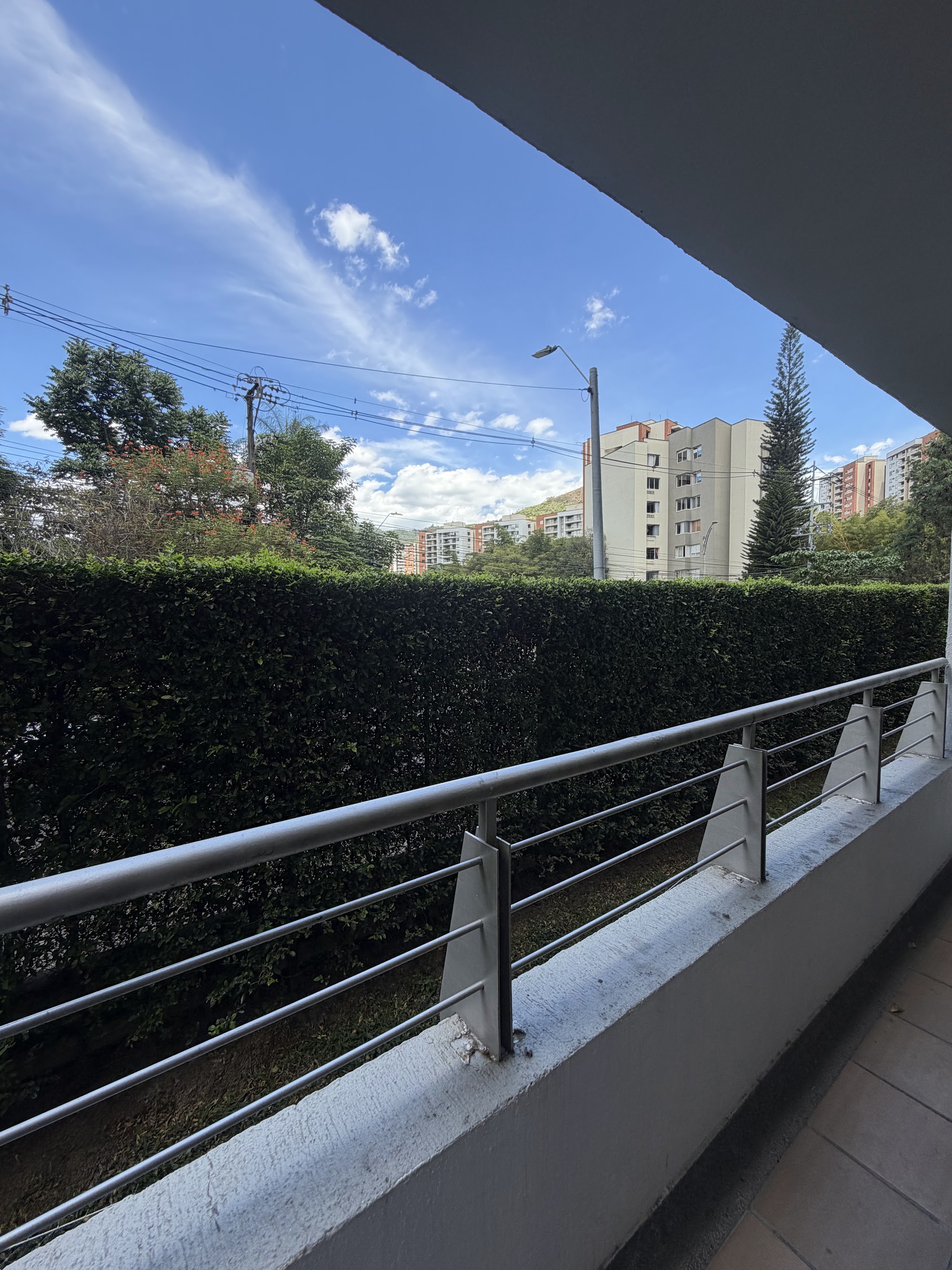 Balcón del apartamento al atardecer
