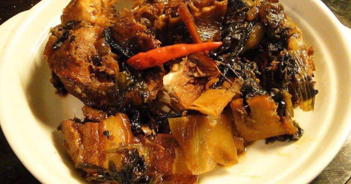 Cá trắm kho măng ớt