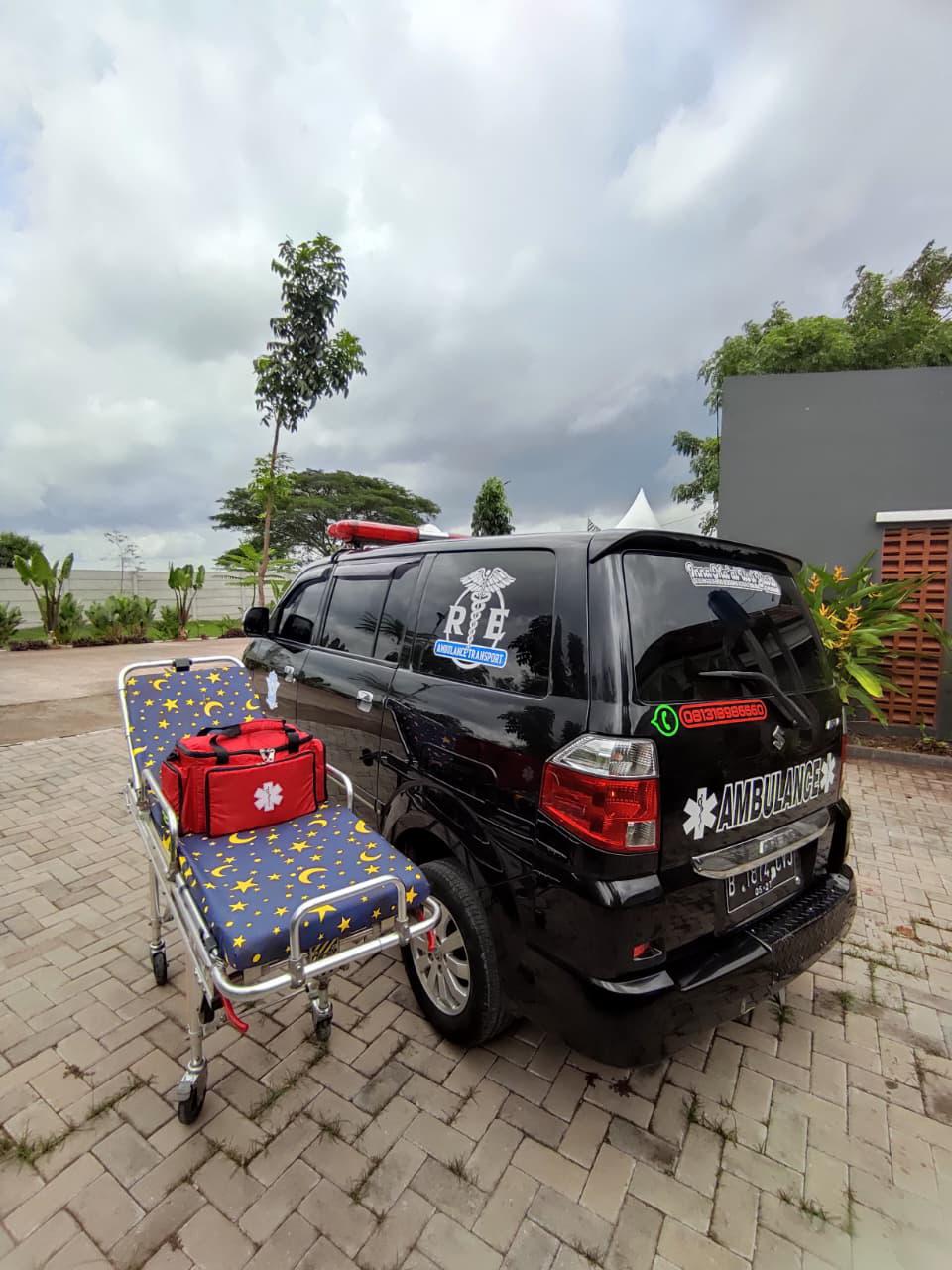 Ambulans 8 - Unit Medis Lengkap