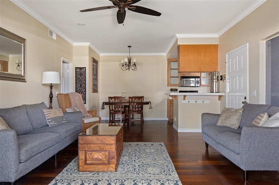13818 Midland Rd interior