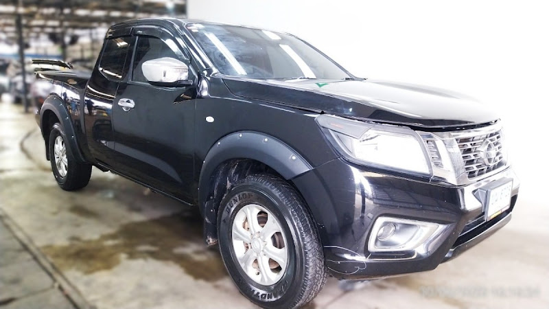 NISSAN NAVARA