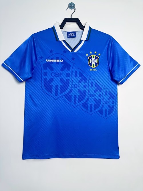 Equipación de visitante de Brasil de 1996.jpeg