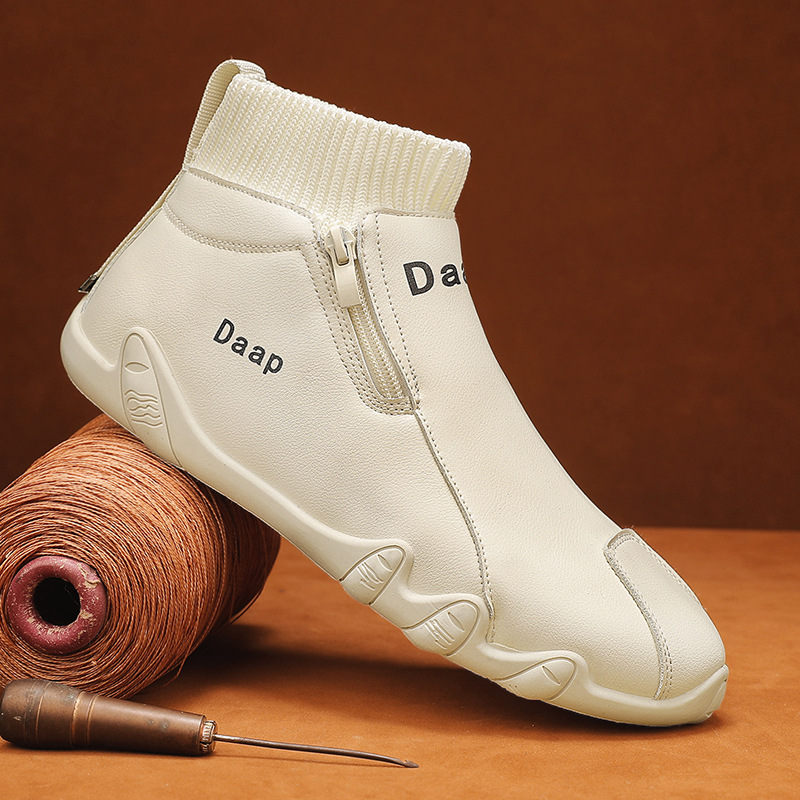 Men's vintage-style boots for slipping on