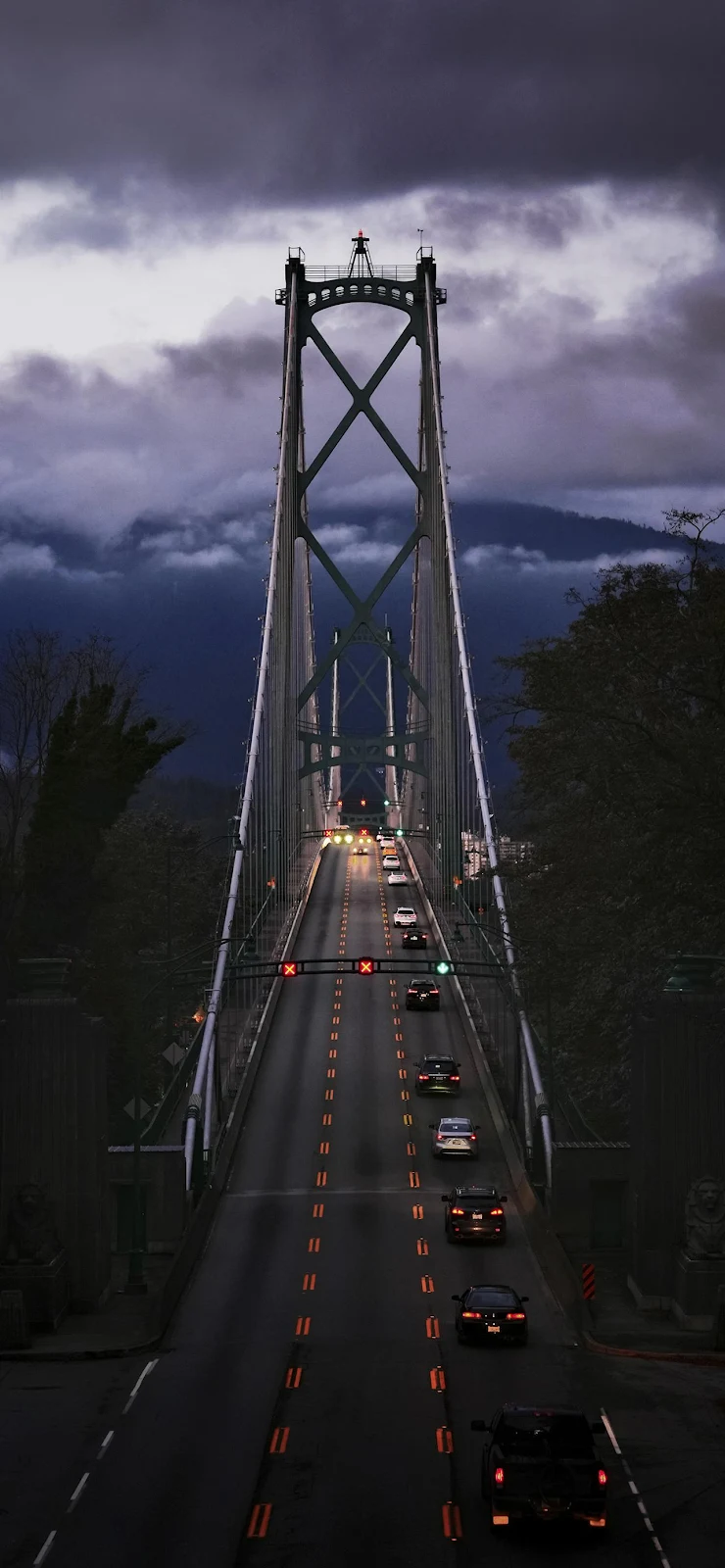 Lions Gate Bridge At Dusk - Urban Photography Full HD iPhone Wallpaper (1284x2778)