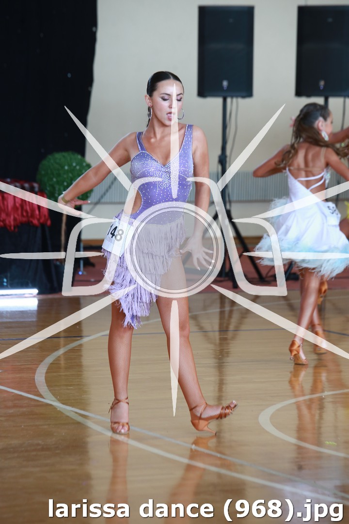 larissa dance (968).jpg