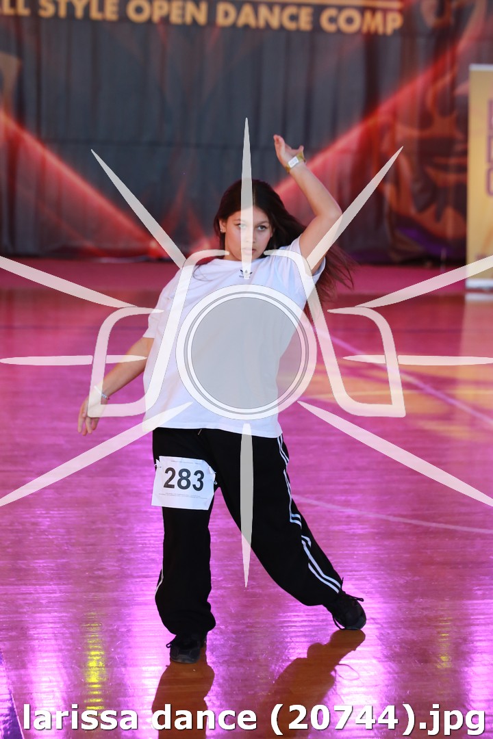 larissa dance (20744).jpg