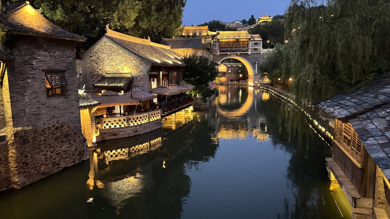 Panduan Lengkap Percutian Sehari di Gubei Water Town dan Tembok Besar Beijing