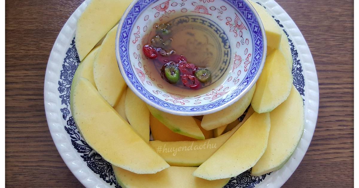 Xoài chấm Mắm đường