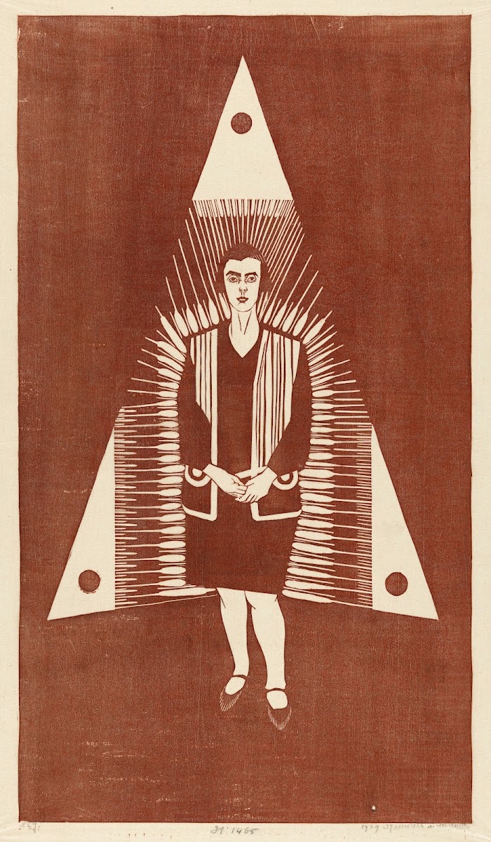 Jonge vrouw voor driehoek 1929