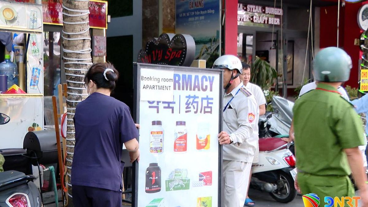 Phường Ngũ Hành Sơn chấn chỉnh biển quảng cáo sai quy định tại Khu phố du lịch An Thượng - Báo Đà Nẵng