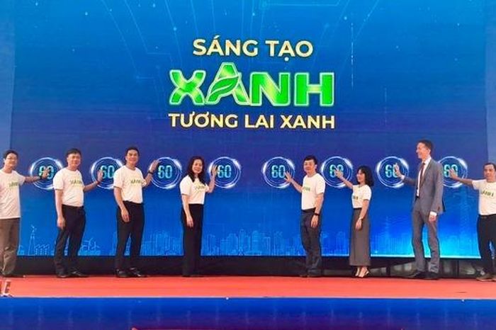 Hà Nội hưởng ứng Chiến dịch Giờ Trái đất năm 2026 - Đài Phát thanh và truyền hình Hà Nội