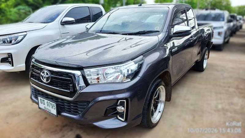 TOYOTA HILUX REVO