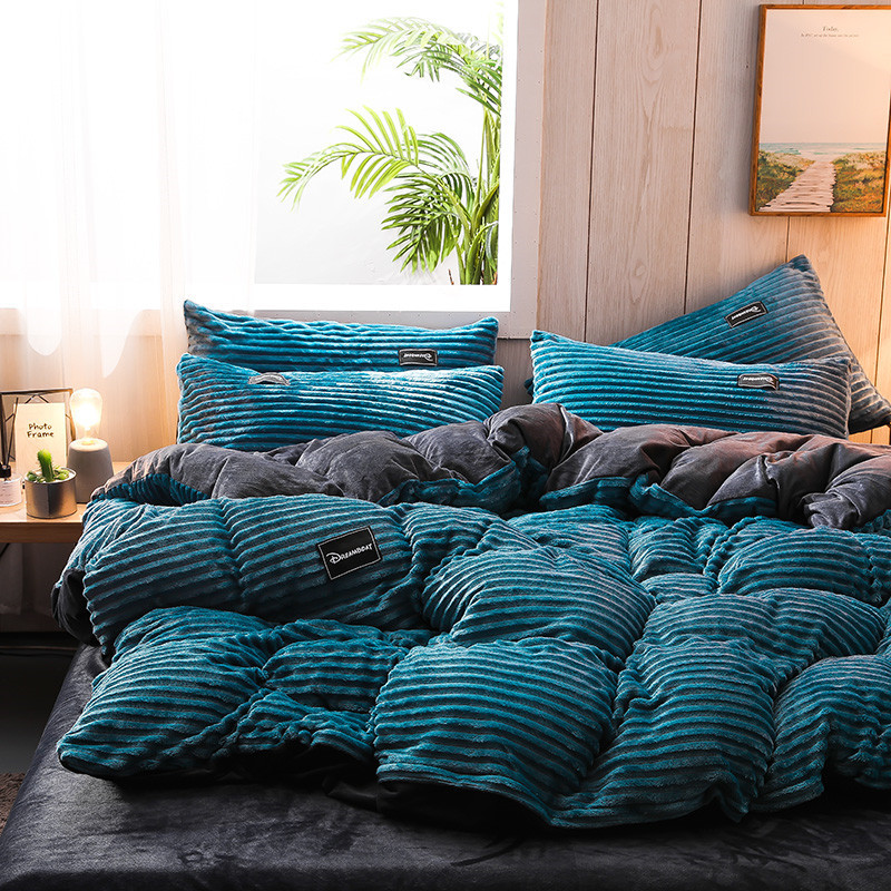 Plush bedding set, 4-piece, year-round