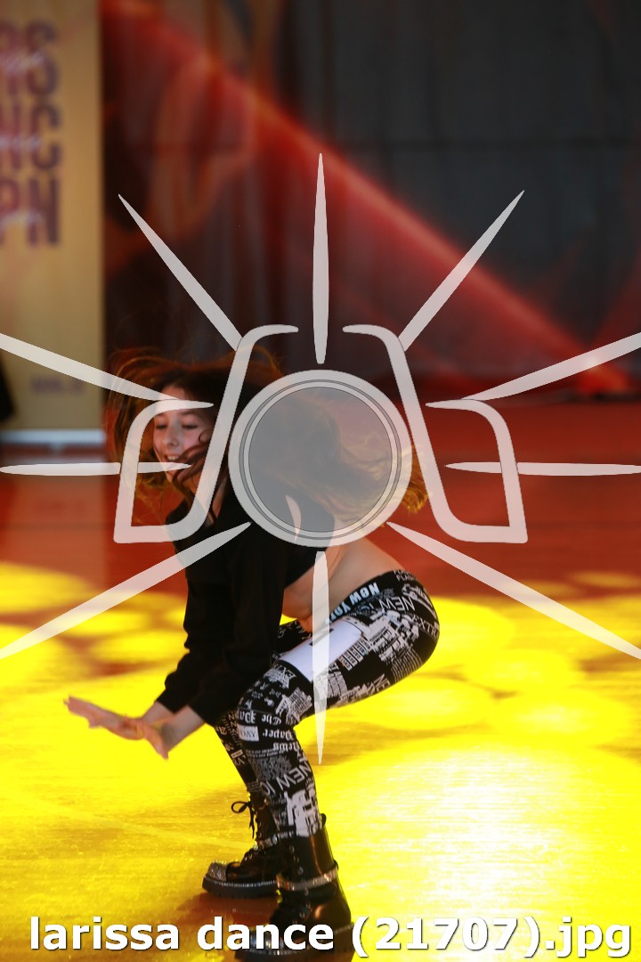 larissa dance (21707).jpg