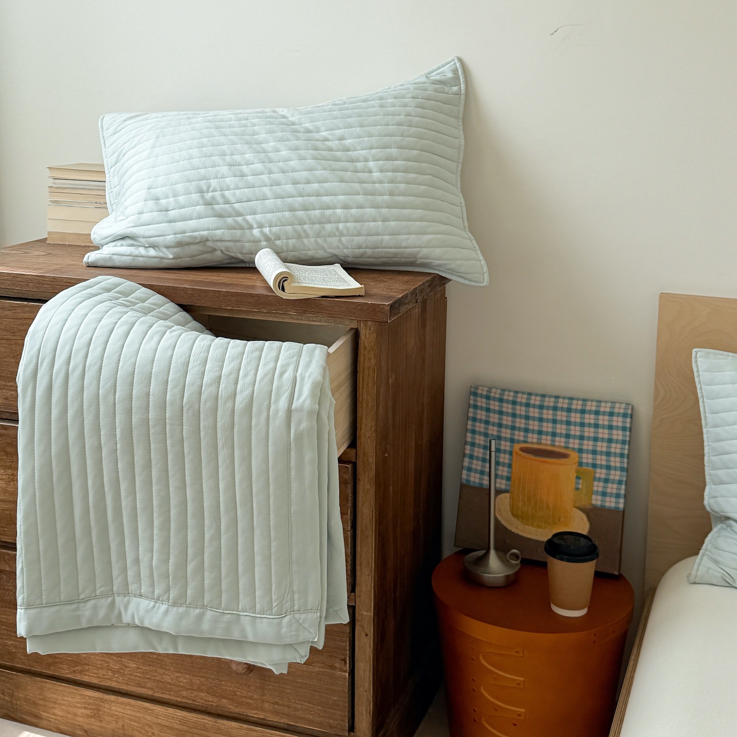 Modal comforter with elastic, four seasons
