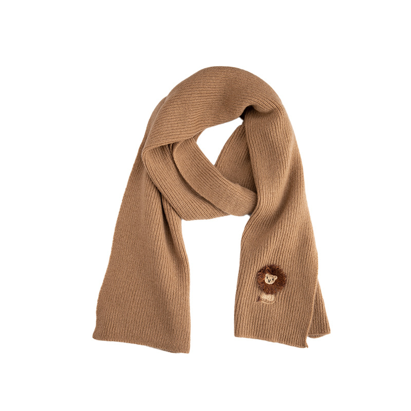 Merino wool scarf with lion embroidery, 32x160 cm