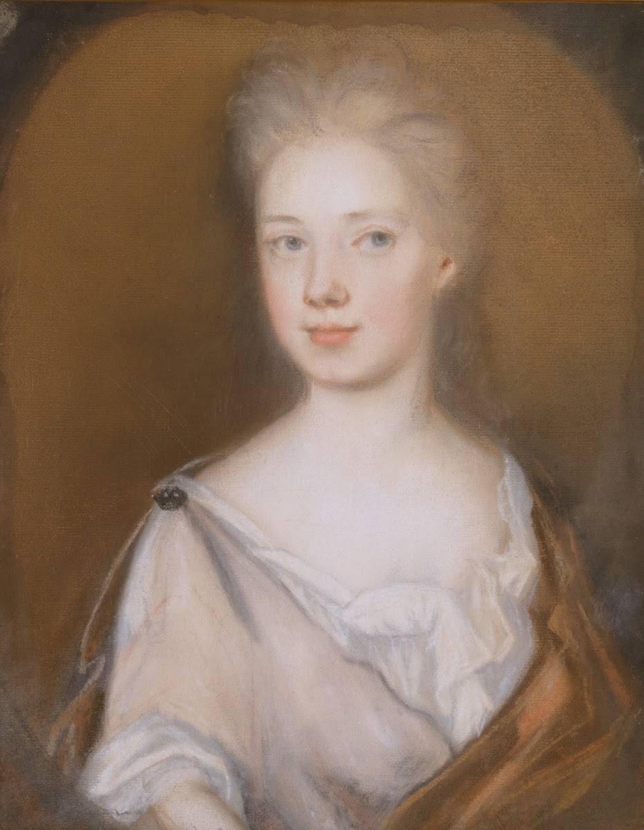 Mrs Pierre Bacot Marianne Fleur Du Gue ca 170810