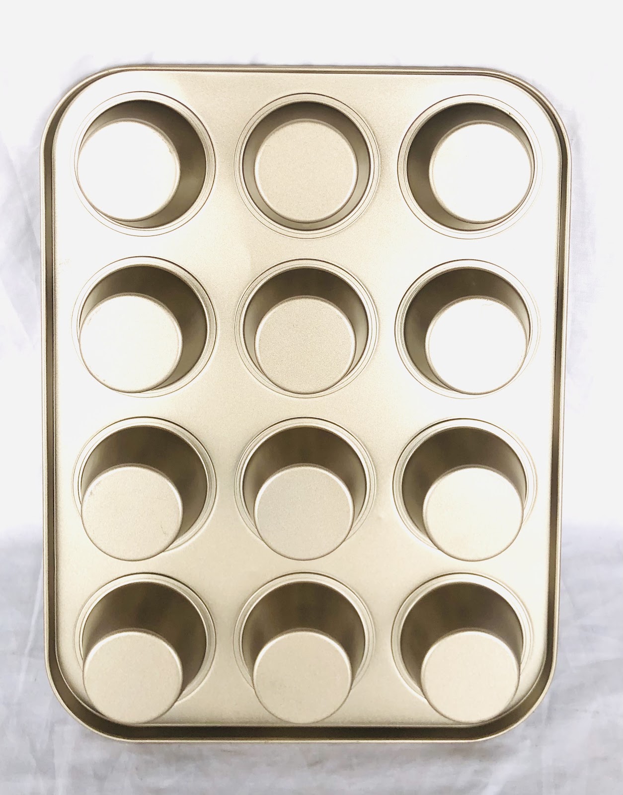 Photo 3 of 12 Holes Cupcake Pan