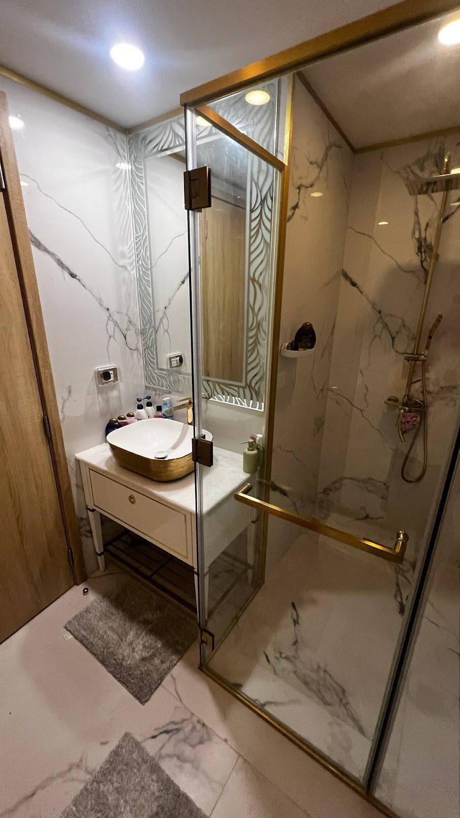 Espana Condo - 2 Bed, Floor 5 11