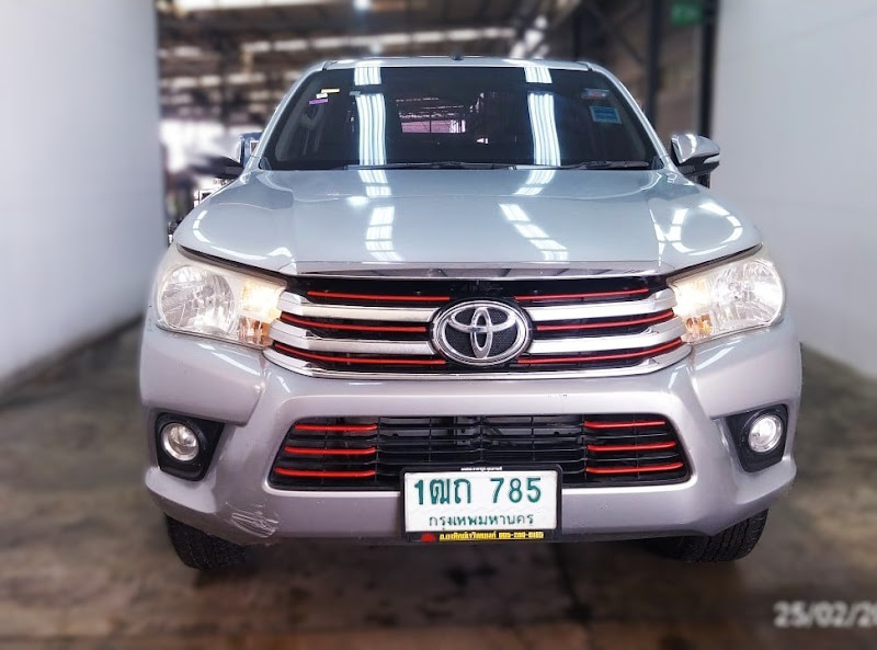 TOYOTA HILUX REVO