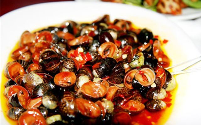 Ốc Dừa Xào Bơ