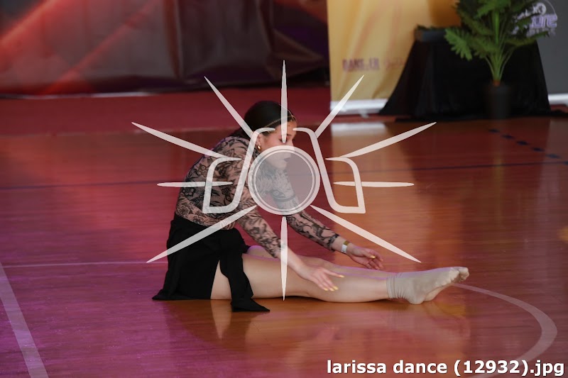 larissa dance (12932).jpg